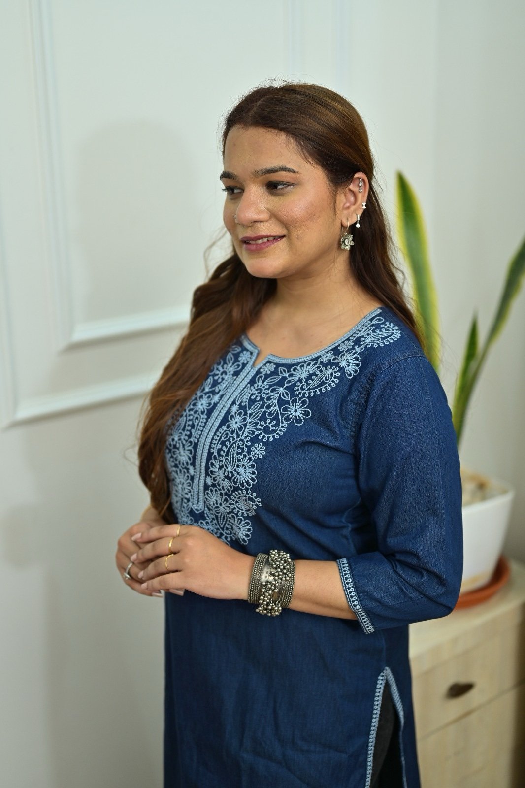 Denim kurti with embroidery - Image 3